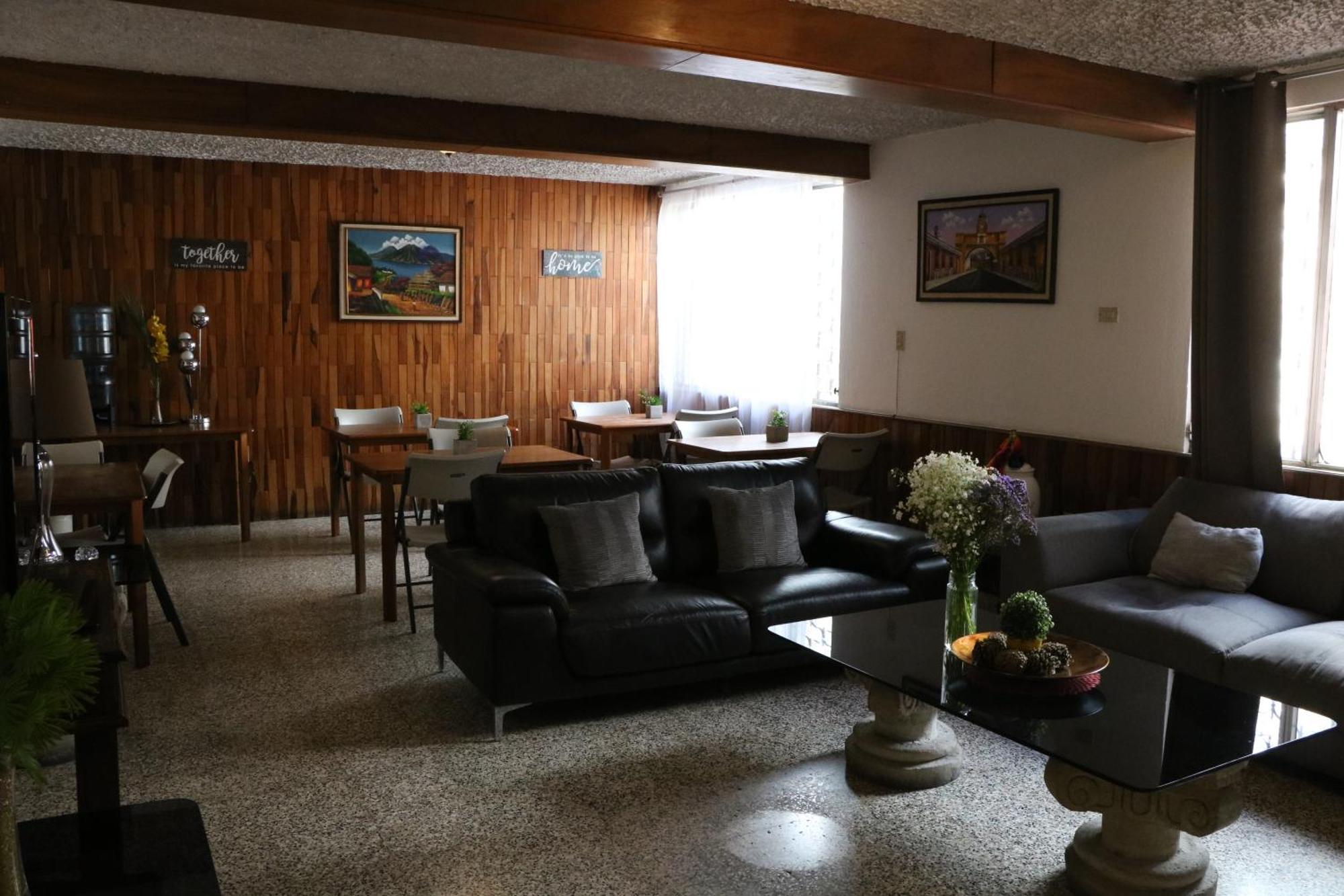 Hostal Los Volcanes Guatemala City Exterior foto